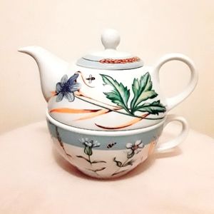 ROYAL WORCESTER TEA FOR ONE